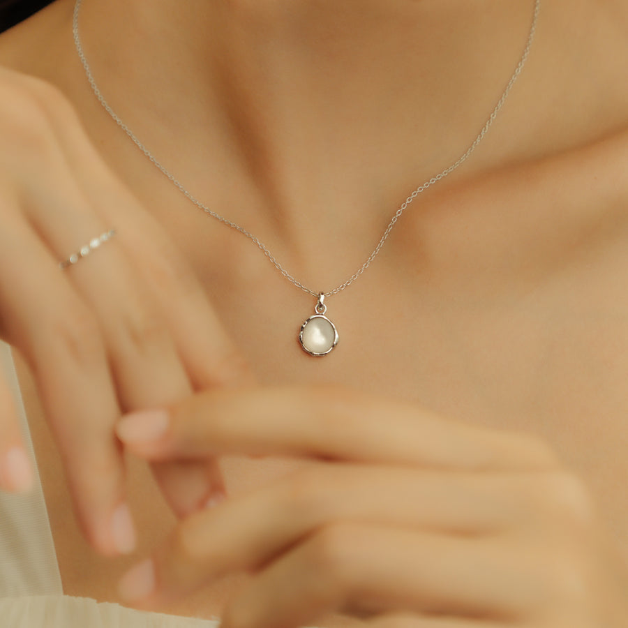 925 Silver Noemi Mother of Pearl Necklace
