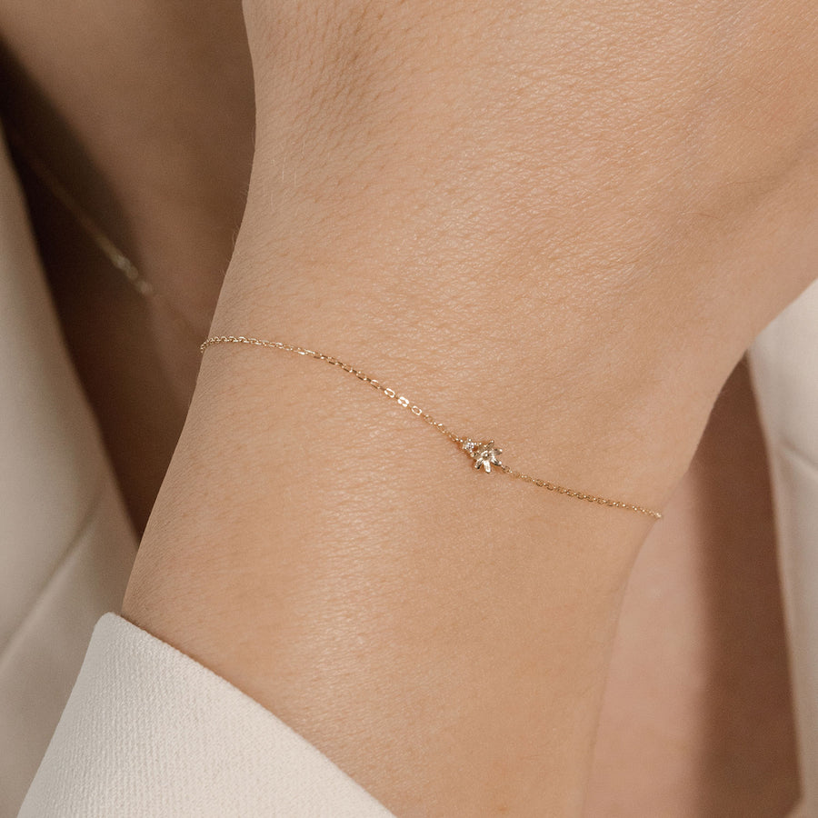 14k Gold Diamond Daisy Bracelet