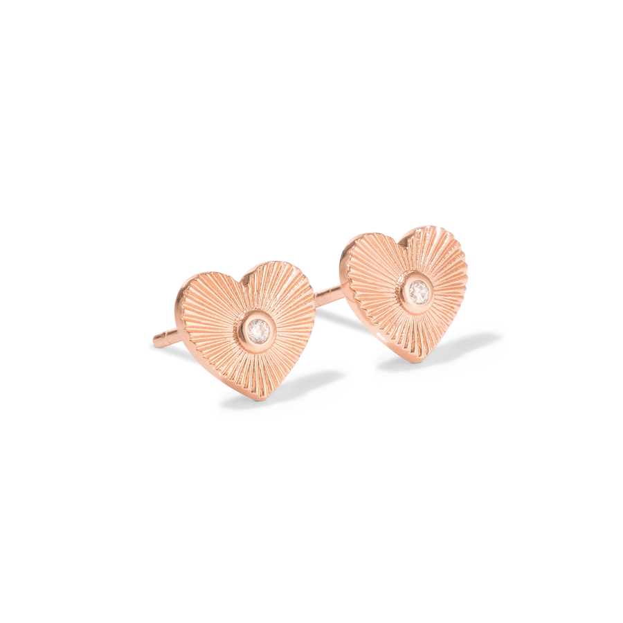 Charming and romantic heart shaped earrings in rose gold with cubic zirconia