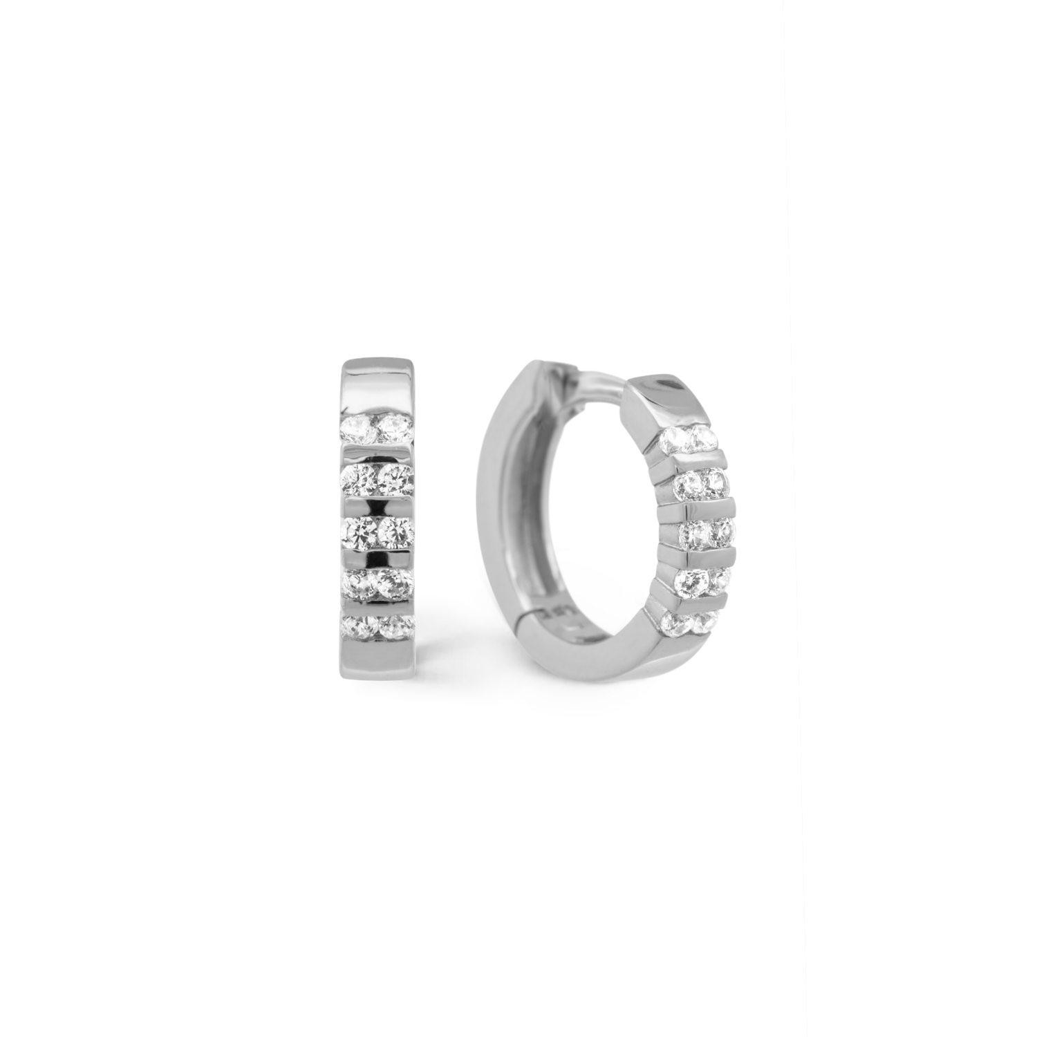 Timeless and elegant earrings. 925 silver huggies set with cubic zirconia stones. 
