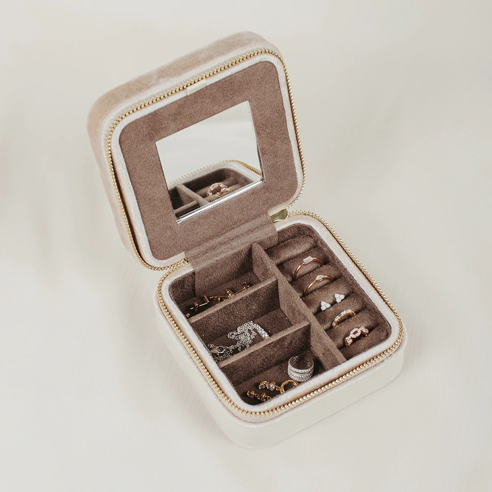 Jewellery box discount for earrings only