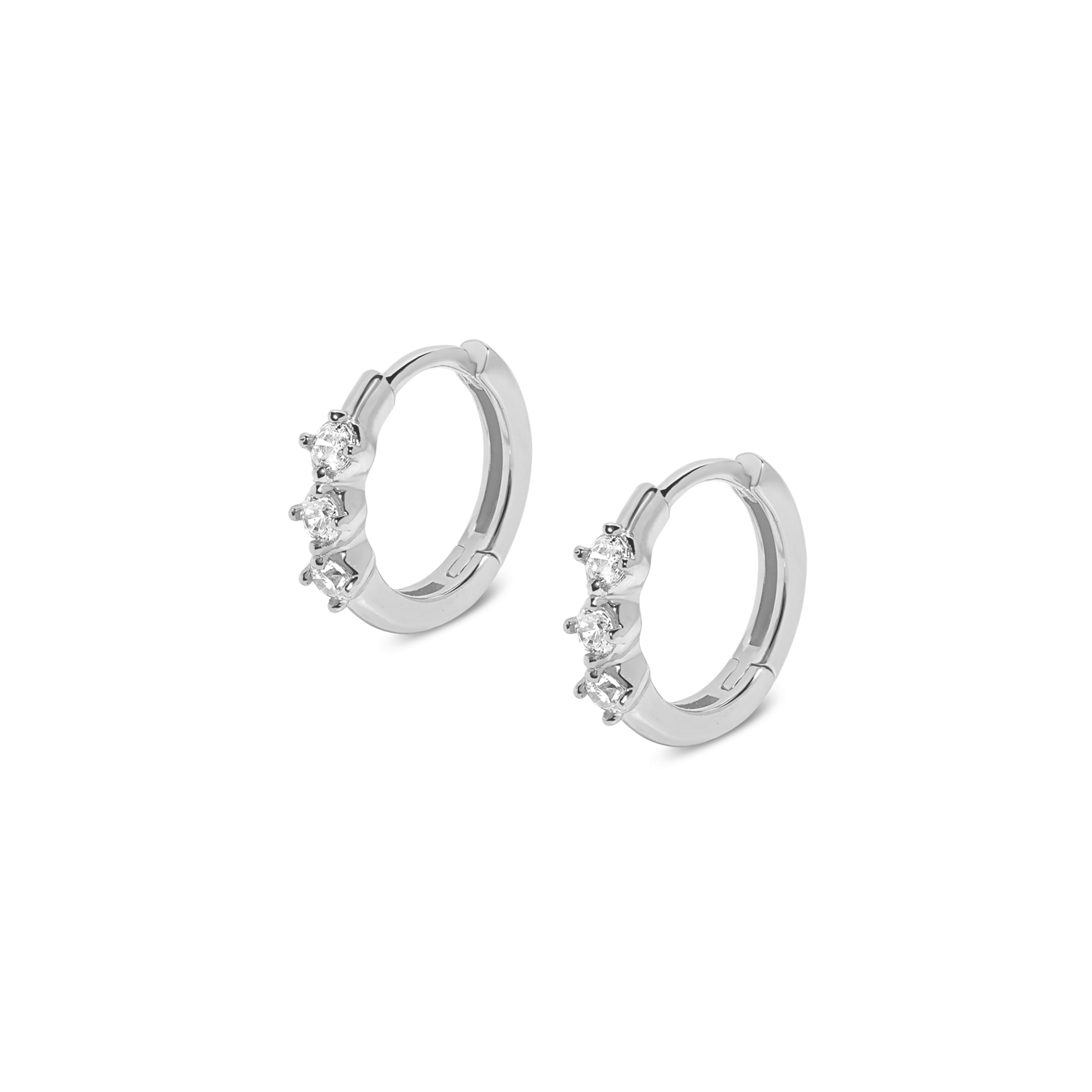 Luxurious and elegant earrings. 925 silver huggies with cubic zirconia