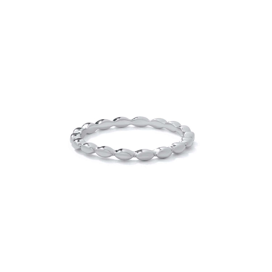 Elegant and minimalist 925 silver ring.