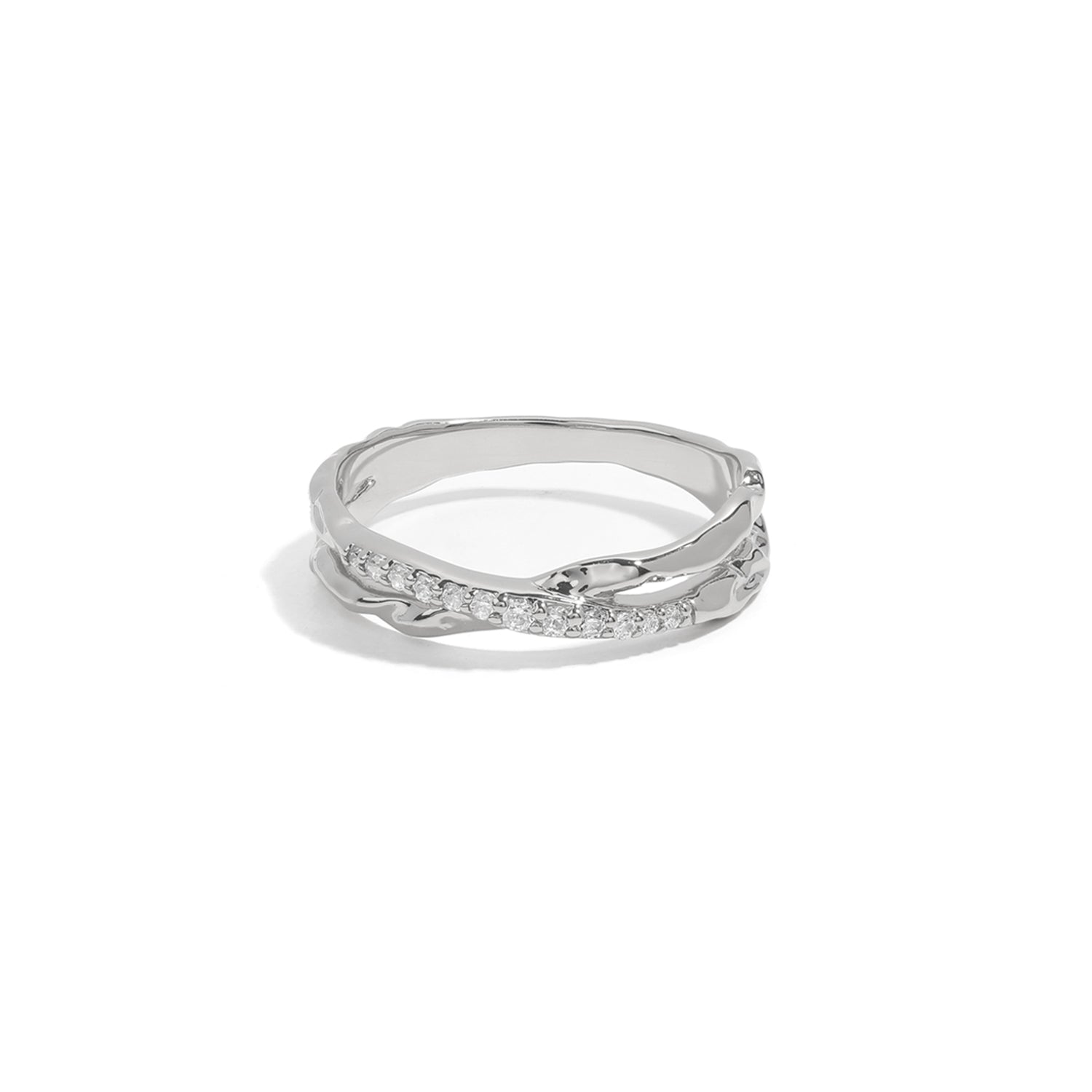 Elegant and minimalist ring. 925 silver double ring set with cubic zircona stones