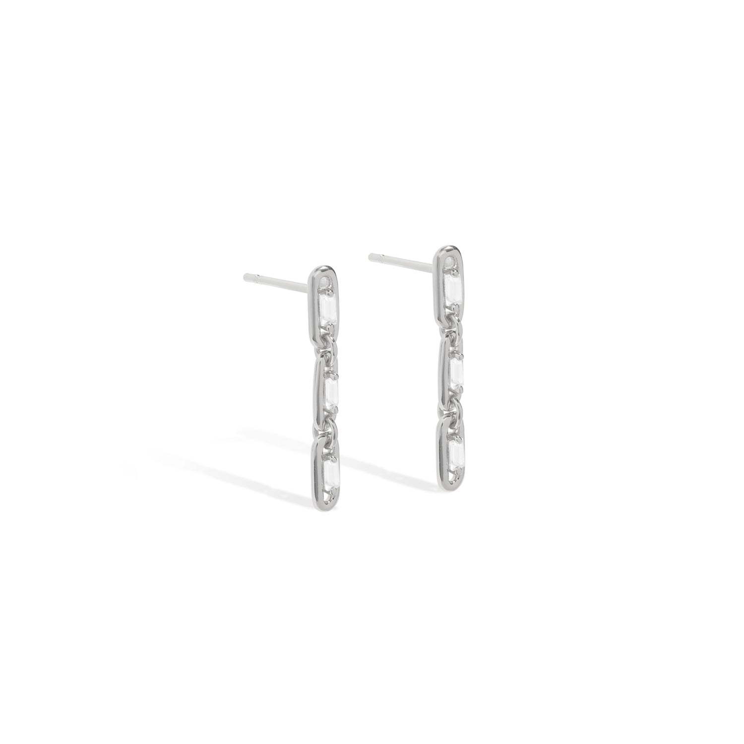 Elegant and bold earrings. 925 silver drop earrings with cubic zircona stones