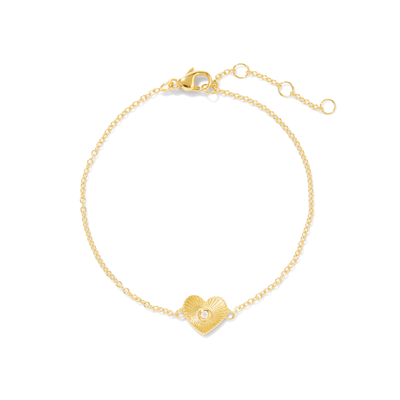 Charming and romantic heart shaped bracelet in gold with cubic zirconia
